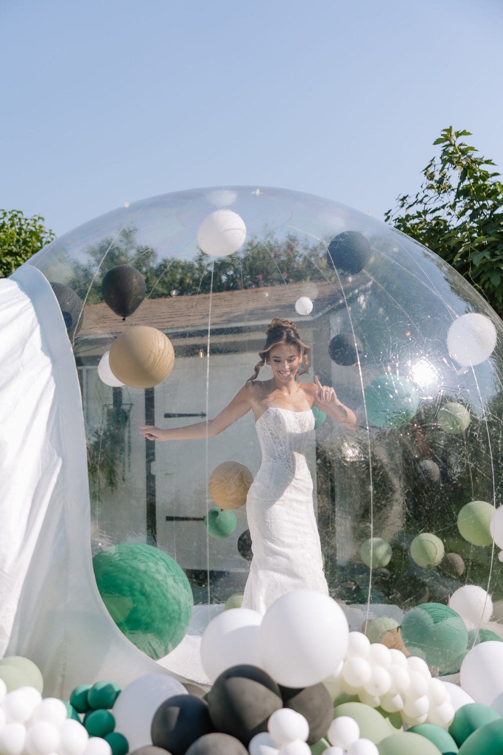 Bride in The Kiki Dome